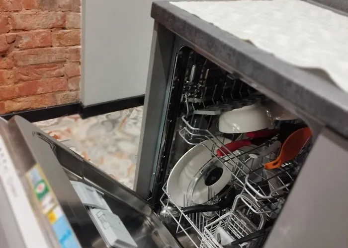 아파트 In The Center Of