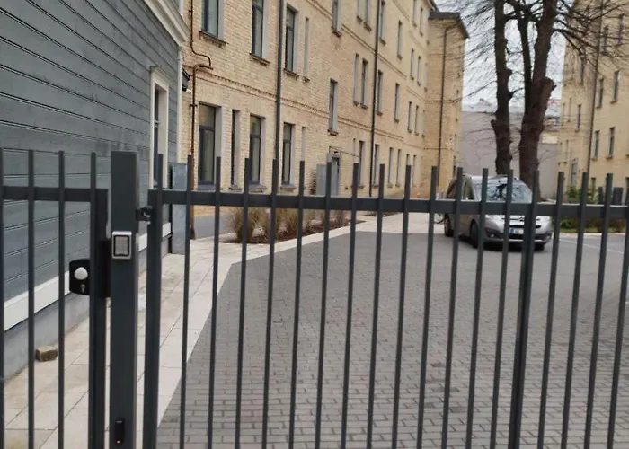 In The Center Of 아파트